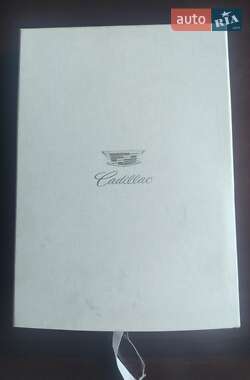Внедорожник / Кроссовер Cadillac Escalade 2016 в 