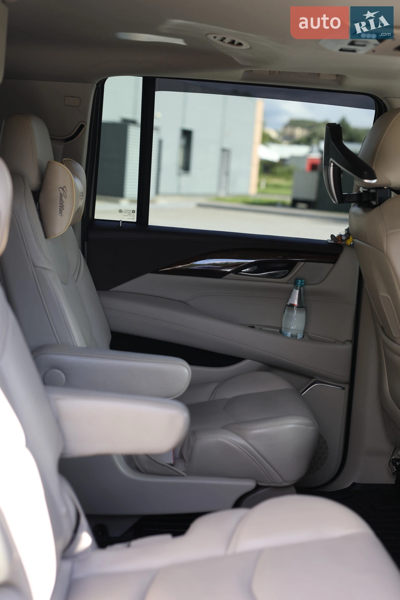 2014 Cadillac Escalade - мініатюра 15