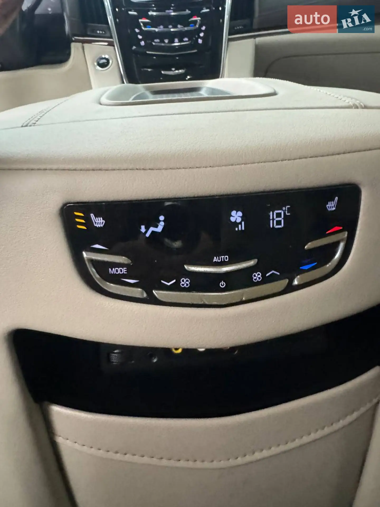 2014 Cadillac Escalade - мініатюра 70