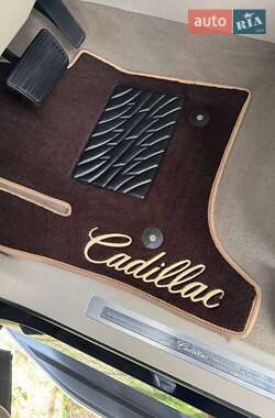Внедорожник / Кроссовер Cadillac Escalade 2014 в 
