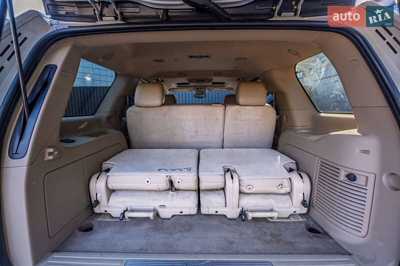 Позашляховик / Кросовер Cadillac Escalade 2011 в Києві