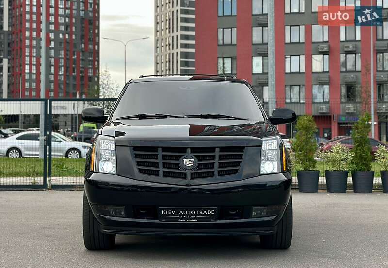 Позашляховик / Кросовер Cadillac Escalade 2007 в Києві