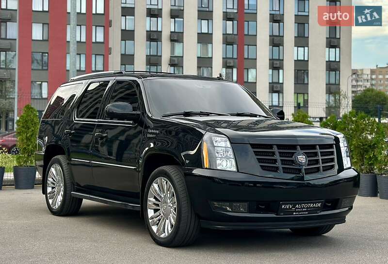 Позашляховик / Кросовер Cadillac Escalade 2007 в Києві