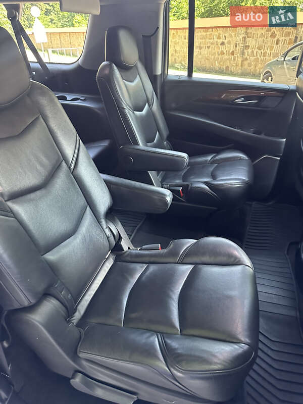 Позашляховик / Кросовер Cadillac Escalade 2018 в Чернівцях фото 21 Позашляховик / Кросовер Cadillac Escalade 2018 в Чернівцях