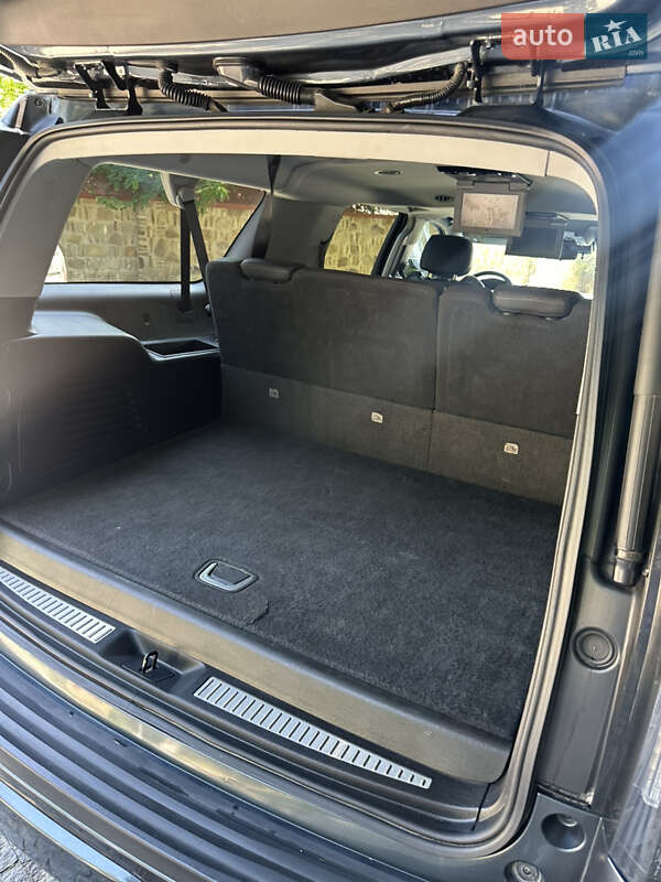 Позашляховик / Кросовер Cadillac Escalade 2018 в Чернівцях фото 24 Позашляховик / Кросовер Cadillac Escalade 2018 в Чернівцях