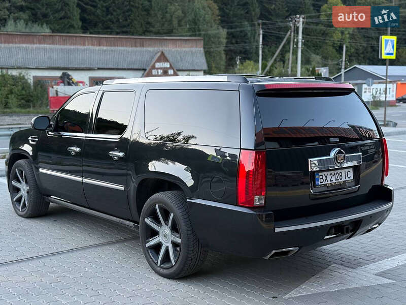 Внедорожник / Кроссовер Cadillac Escalade 2013 в Сколе