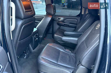 Внедорожник / Кроссовер Cadillac Escalade 2013 в 