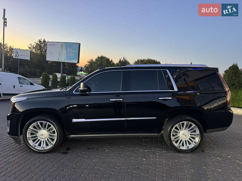 Внедорожник / Кроссовер Cadillac Escalade 2016 в Хмельницком