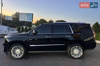 Внедорожник / Кроссовер Cadillac Escalade 2016 в 
