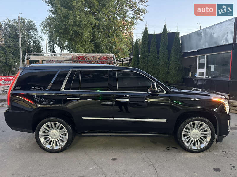 Внедорожник / Кроссовер Cadillac Escalade 2016 в Хмельницком