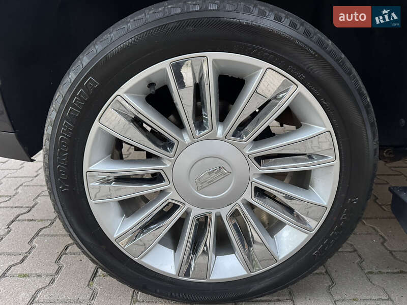Внедорожник / Кроссовер Cadillac Escalade 2016 в Хмельницком