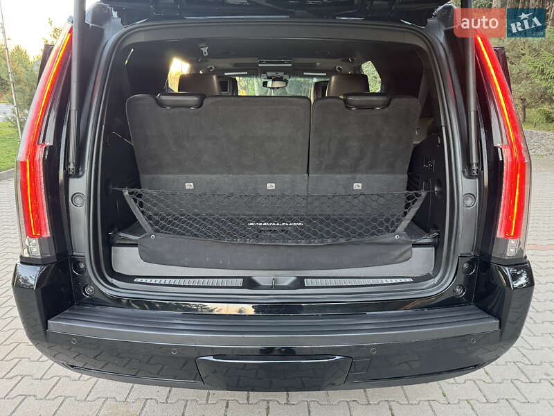 Внедорожник / Кроссовер Cadillac Escalade 2016 в Хмельницком