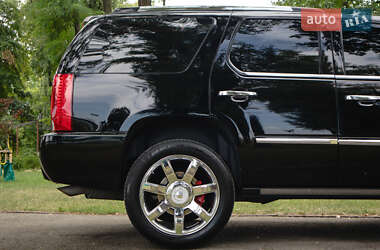 Позашляховик / Кросовер Cadillac Escalade 2008 в 