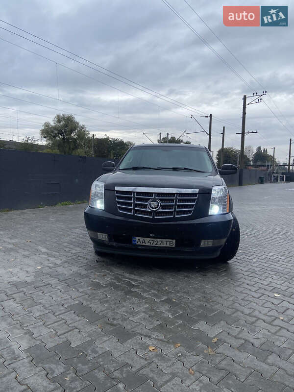 Внедорожник / Кроссовер Cadillac Escalade 2007 в Киеве