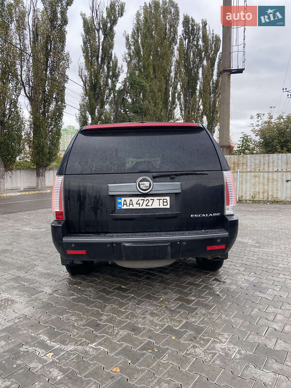 Внедорожник / Кроссовер Cadillac Escalade 2007 в Киеве