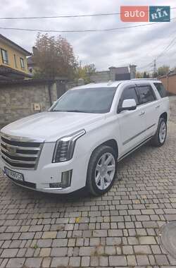 Позашляховик / Кросовер Cadillac Escalade 2016 в Хмельницькому