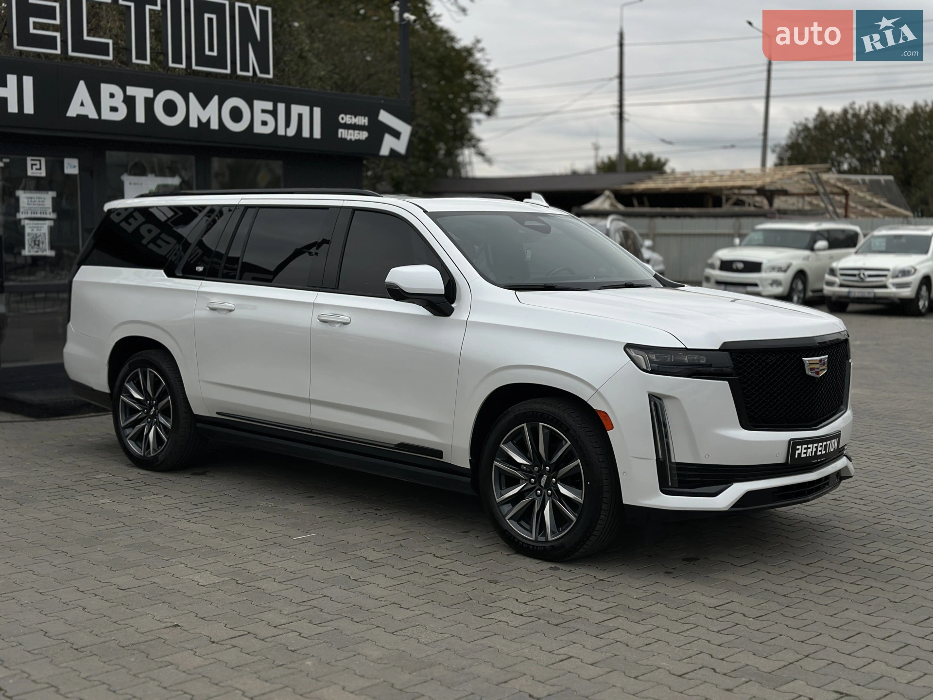 2021 Cadillac Escalade - мініатюра 2