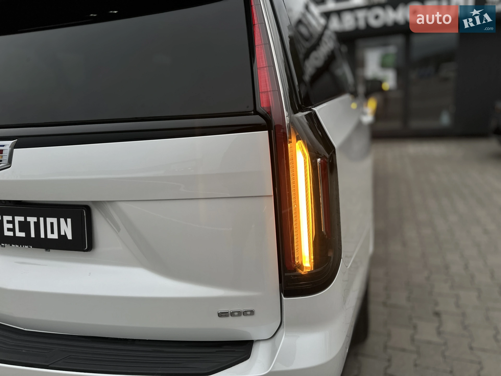 2021 Cadillac Escalade - мініатюра 31