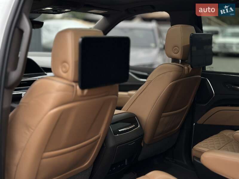 Внедорожник / Кроссовер Cadillac Escalade 2021 в Черновцах