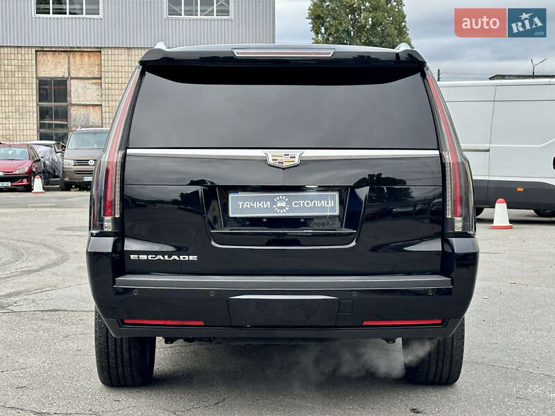 Внедорожник / Кроссовер Cadillac Escalade 2016 в Киеве фото 4 Внедорожник / Кроссовер Cadillac Escalade 2016 в Киеве
