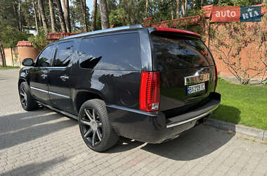 Внедорожник / Кроссовер Cadillac Escalade 2013 в 