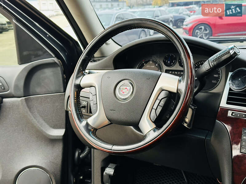 Позашляховик / Кросовер Cadillac Escalade 2008 в Харкові