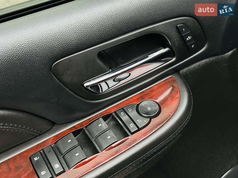 Позашляховик / Кросовер Cadillac Escalade 2008 в Харкові