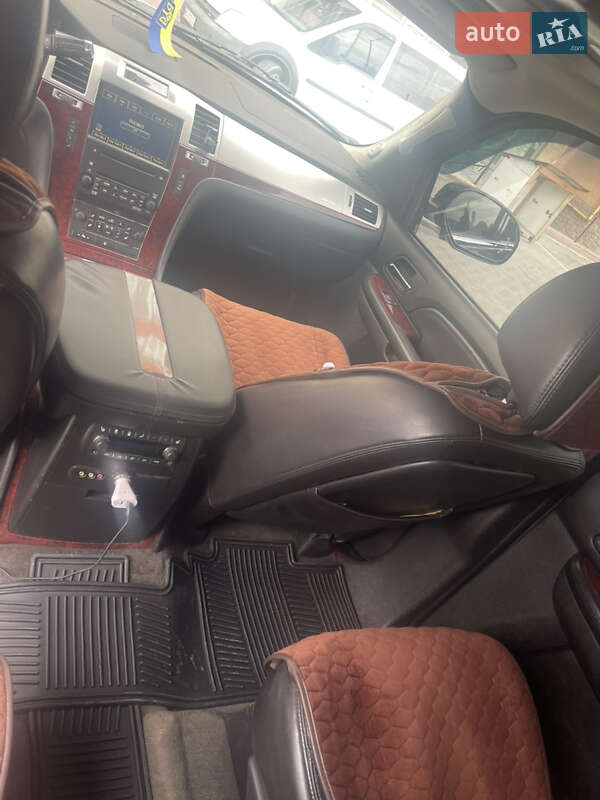 Внедорожник / Кроссовер Cadillac Escalade 2008 в Тернополе фото 9 Внедорожник / Кроссовер Cadillac Escalade 2008 в Тернополе
