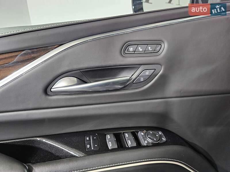 Позашляховик / Кросовер Cadillac Escalade 2022 в Києві