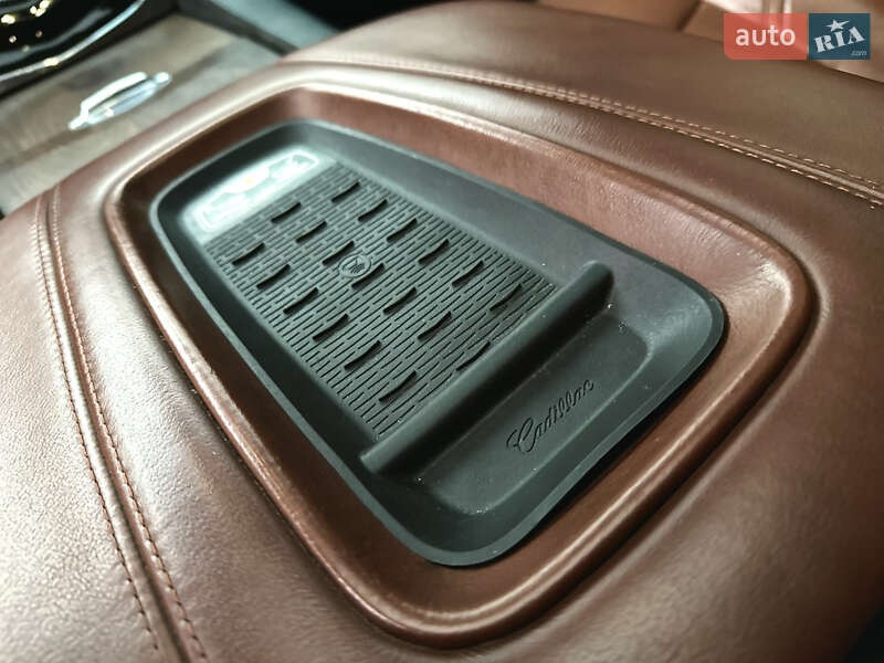 Позашляховик / Кросовер Cadillac Escalade 2016 в Тернополі фото 30 Позашляховик / Кросовер Cadillac Escalade 2016 в Тернополі