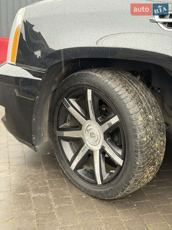 Внедорожник / Кроссовер Cadillac Escalade 2013 в Луцке фото 34 Внедорожник / Кроссовер Cadillac Escalade 2013 в Луцке