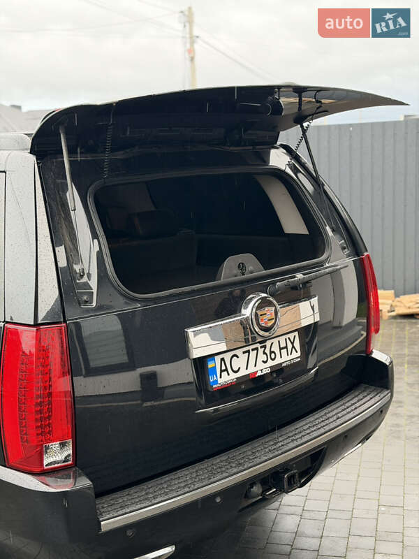Внедорожник / Кроссовер Cadillac Escalade 2013 в Луцке фото 37 Внедорожник / Кроссовер Cadillac Escalade 2013 в Луцке