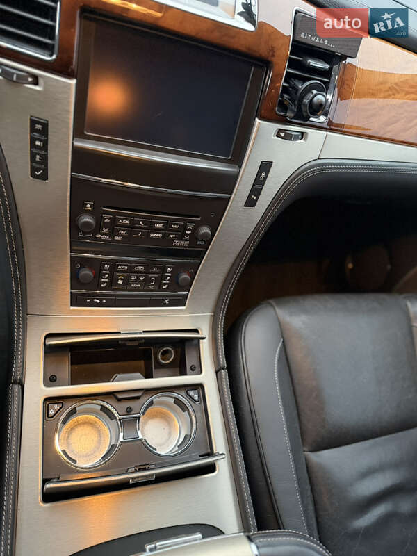 Внедорожник / Кроссовер Cadillac Escalade 2013 в Луцке фото 45 Внедорожник / Кроссовер Cadillac Escalade 2013 в Луцке