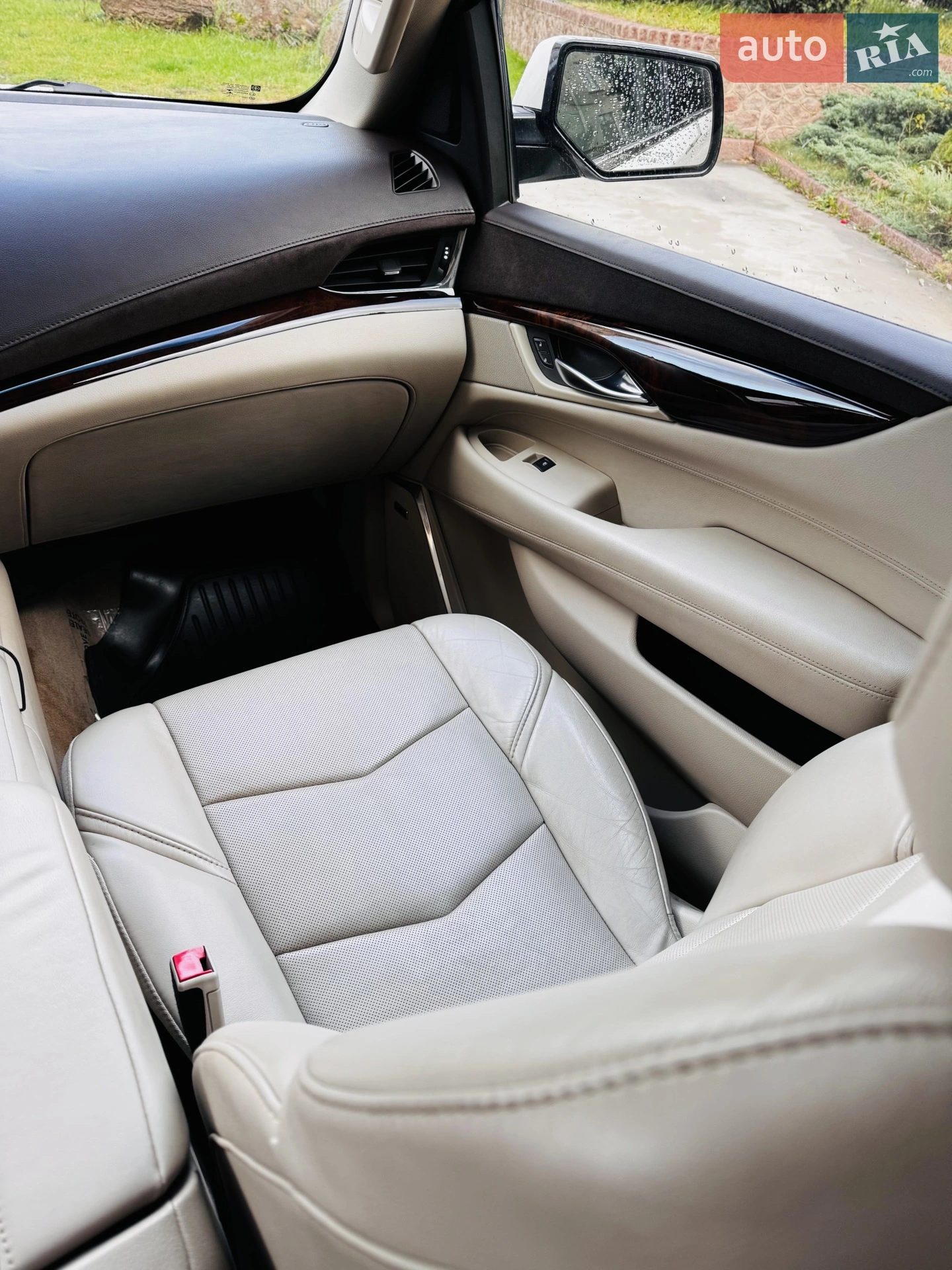 2014 Cadillac Escalade - мініатюра 25