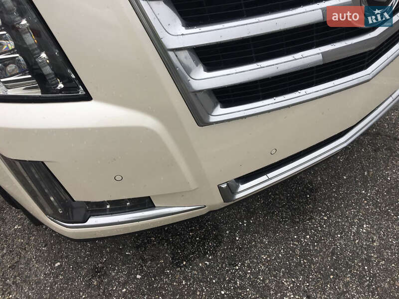 Внедорожник / Кроссовер Cadillac Escalade 2014 в Коростене