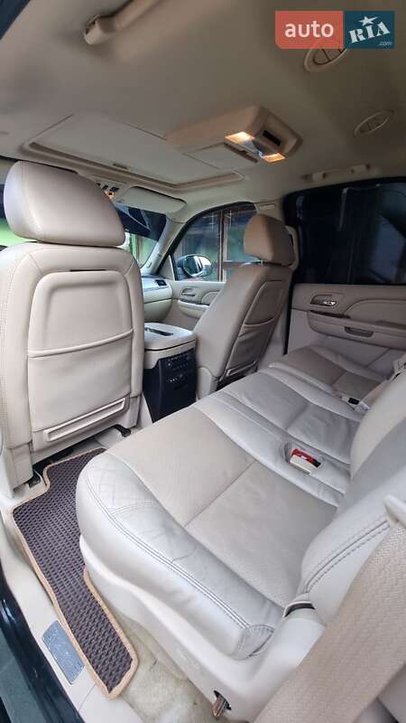 Внедорожник / Кроссовер Cadillac Escalade 2007 в Виннице фото 11 Внедорожник / Кроссовер Cadillac Escalade 2007 в Виннице