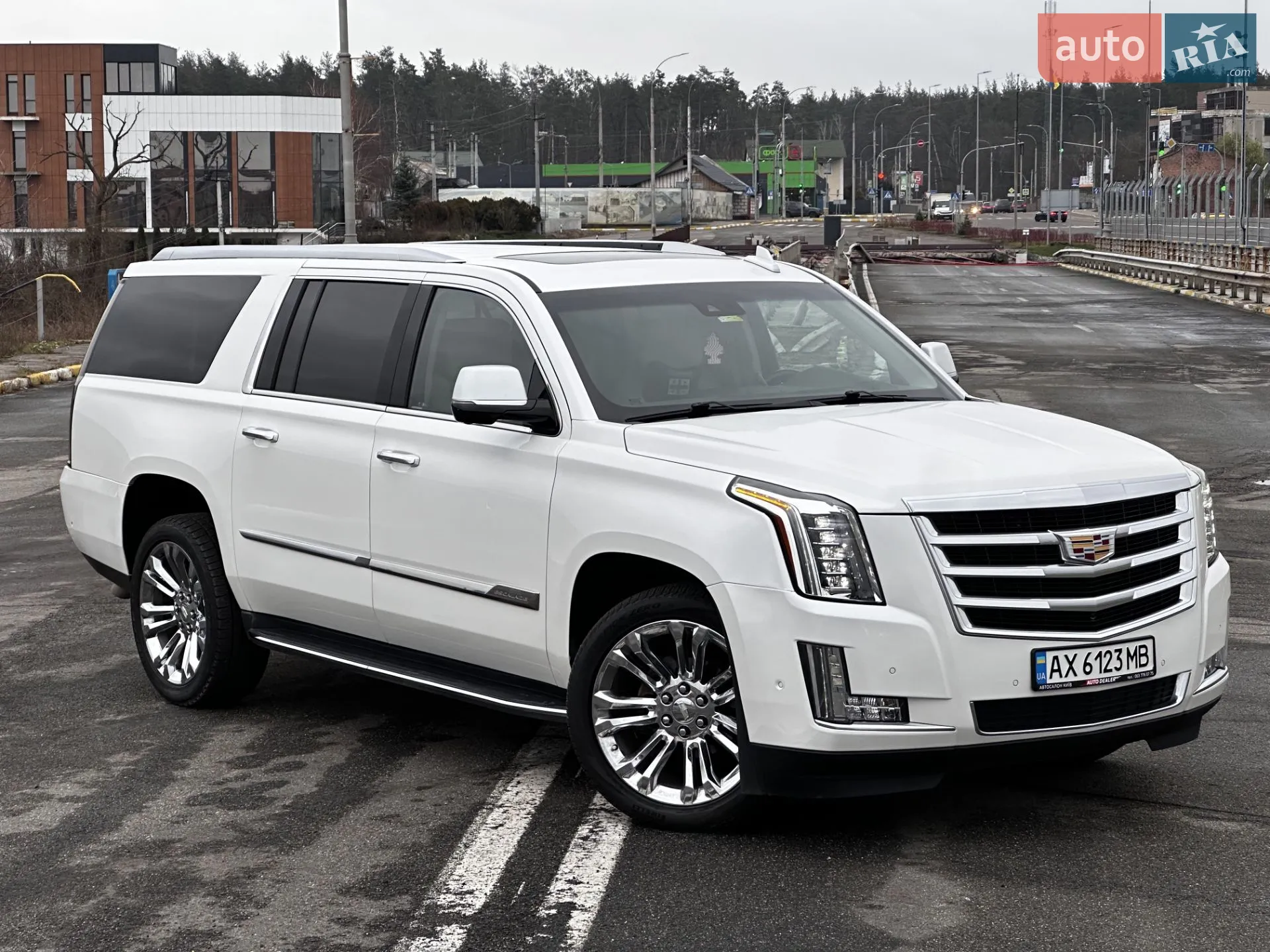2018 Cadillac Escalade - мініатюра 5