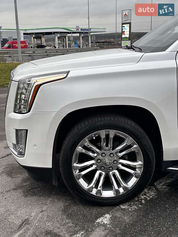 Позашляховик / Кросовер Cadillac Escalade 2018 в Києві фото 35 Позашляховик / Кросовер Cadillac Escalade 2018 в Києві