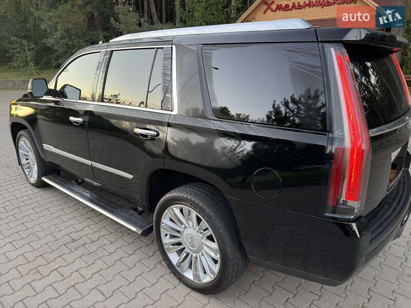 Внедорожник / Кроссовер Cadillac Escalade 2016 в Хмельницком