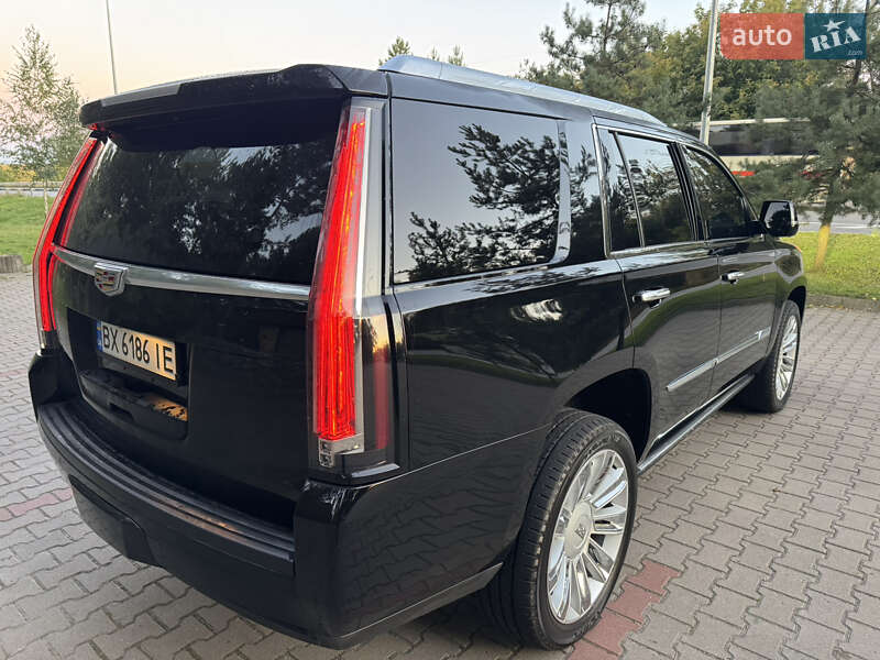 Внедорожник / Кроссовер Cadillac Escalade 2016 в Хмельницком