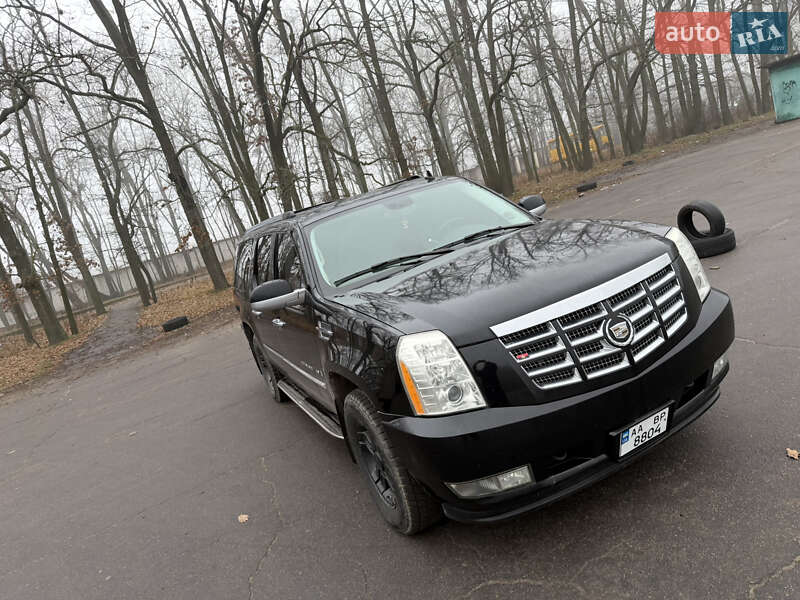 Позашляховик / Кросовер Cadillac Escalade 2007 в Умані фото 8 Позашляховик / Кросовер Cadillac Escalade 2007 в Умані