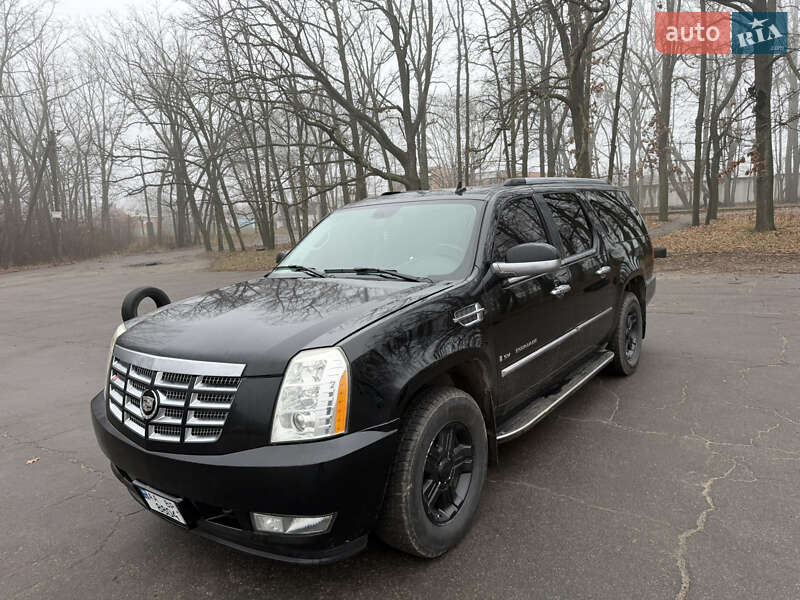 Позашляховик / Кросовер Cadillac Escalade 2007 в Умані фото 11 Позашляховик / Кросовер Cadillac Escalade 2007 в Умані