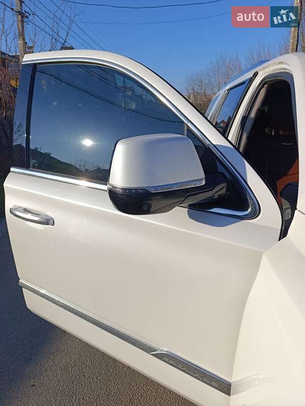 Позашляховик / Кросовер Cadillac Escalade 2019 в Вінниці