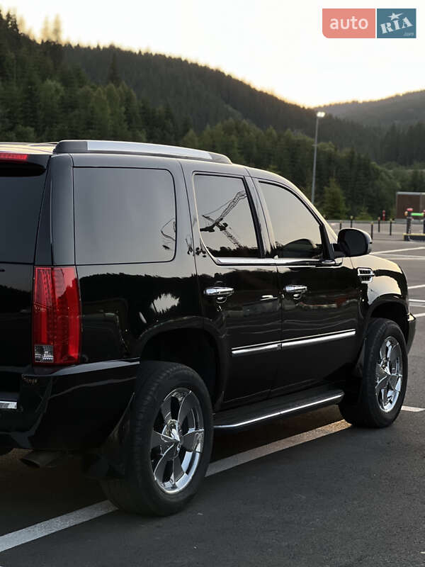 Внедорожник / Кроссовер Cadillac Escalade 2007 в Одессе фото 46 Внедорожник / Кроссовер Cadillac Escalade 2007 в Одессе