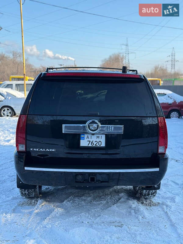 Внедорожник / Кроссовер Cadillac Escalade 2006 в Запорожье фото 3 Внедорожник / Кроссовер Cadillac Escalade 2006 в Запорожье