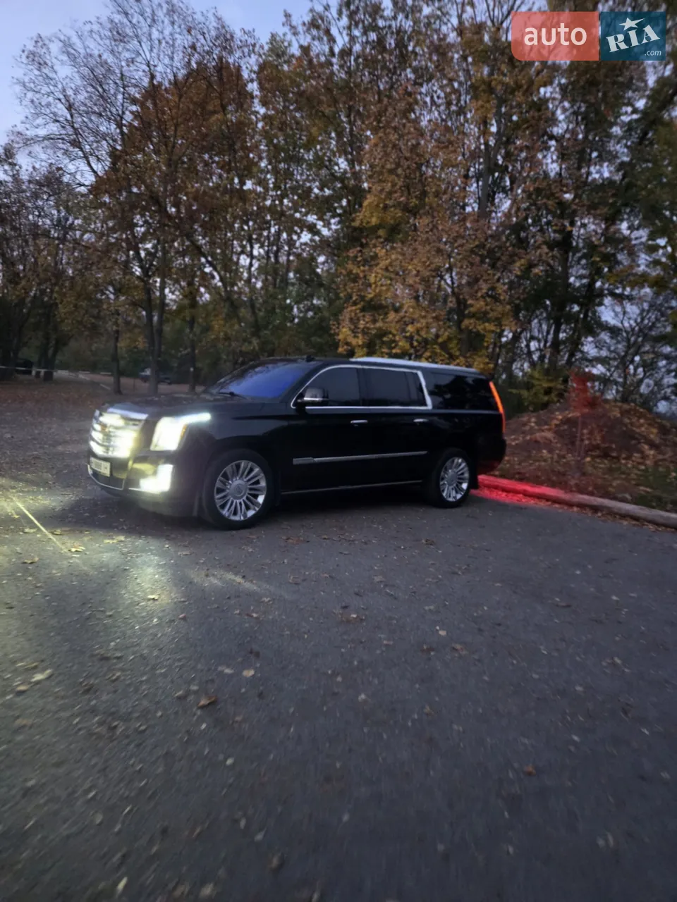 2017 Cadillac Escalade - мініатюра 39