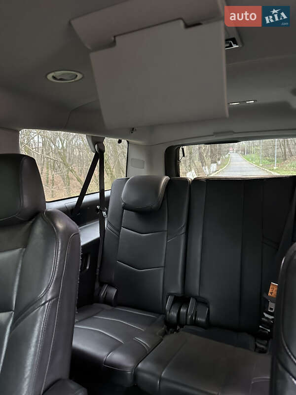 Внедорожник / Кроссовер Cadillac Escalade 2018 в Черновцах