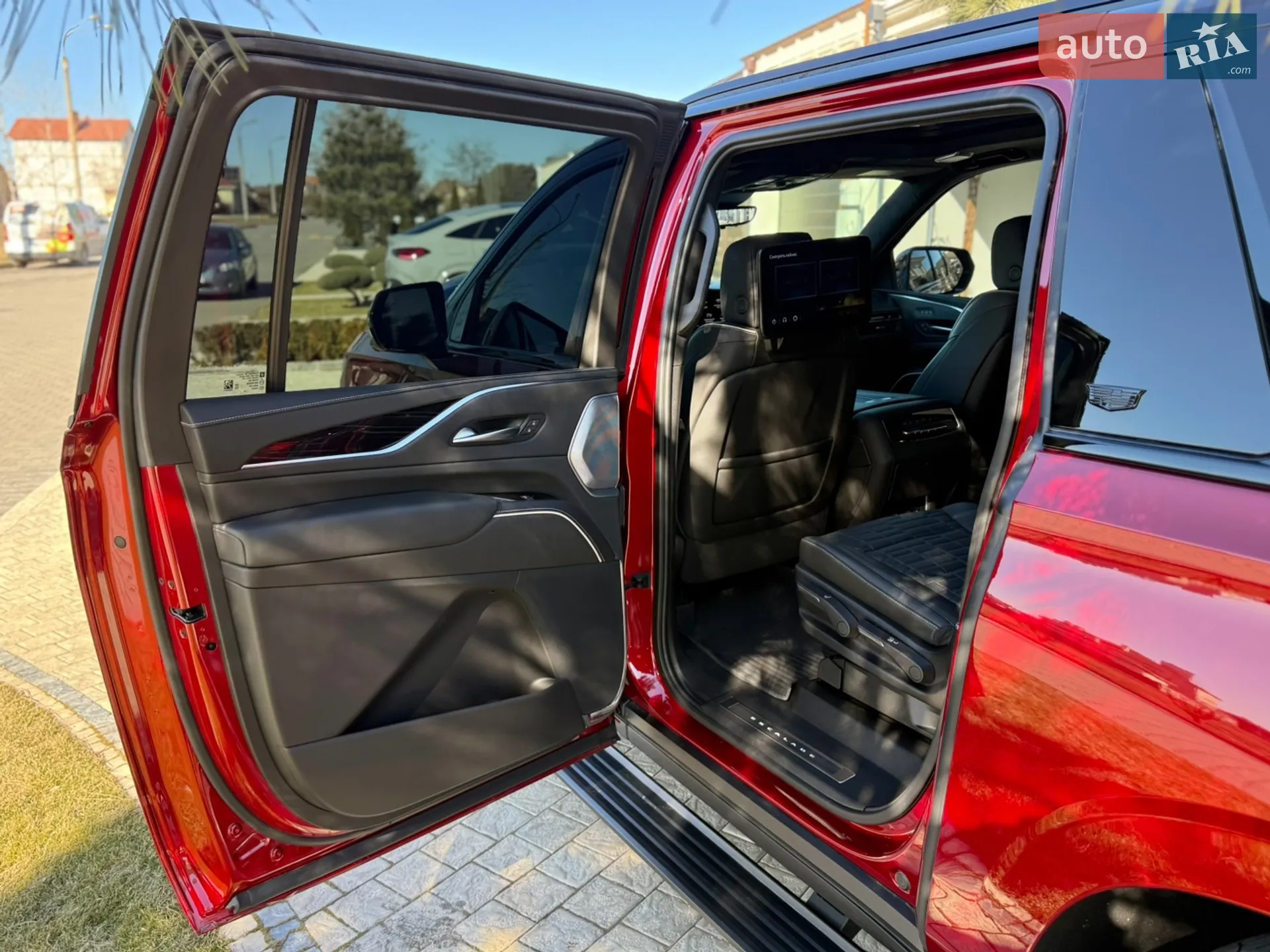 2024 Cadillac Escalade - мініатюра 31