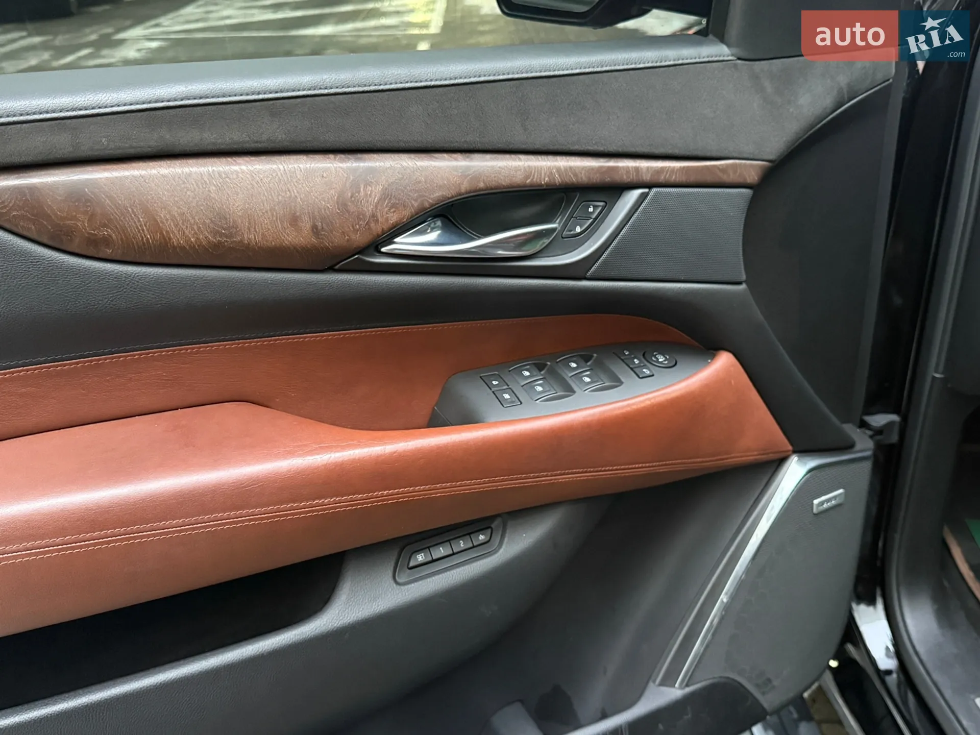 2014 Cadillac Escalade - мініатюра 17