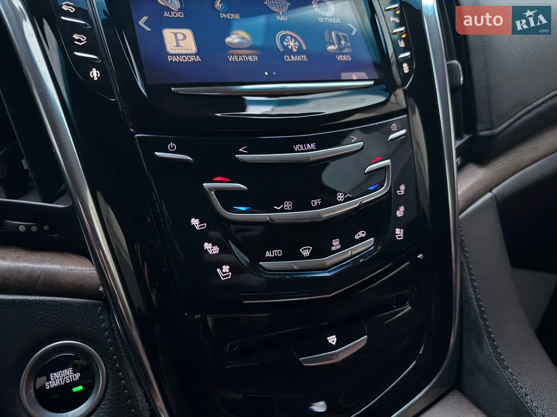 2014 Cadillac Escalade - мініатюра 38